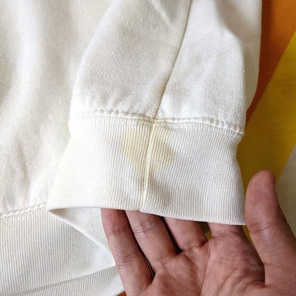 80s Cream-Colored Sweater with Floral Embroidery by Bolo Spirit - Picture 5 of 12